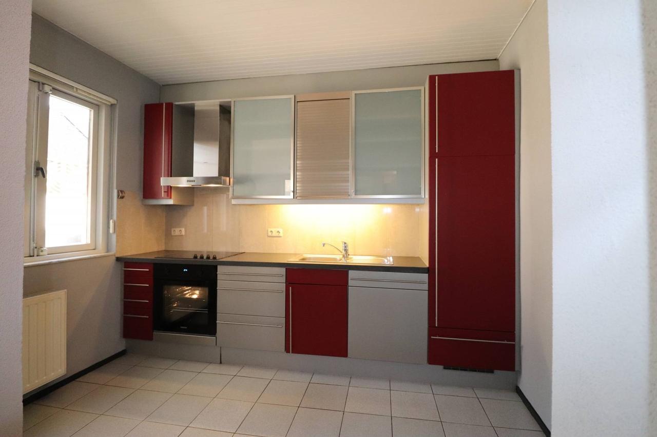 3-Bedroom Home with Terrace in Borgharen - Image 3