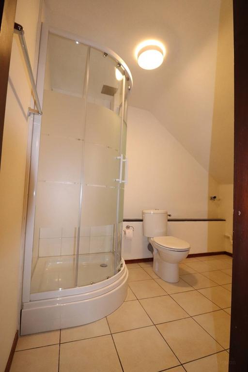3-Bedroom Home with Terrace in Borgharen - Image 8