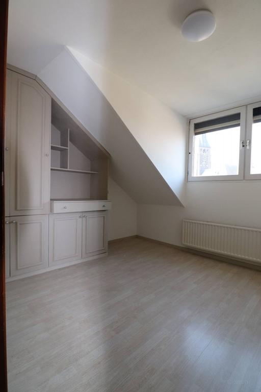 3-Bedroom Home with Terrace in Borgharen - Image 11