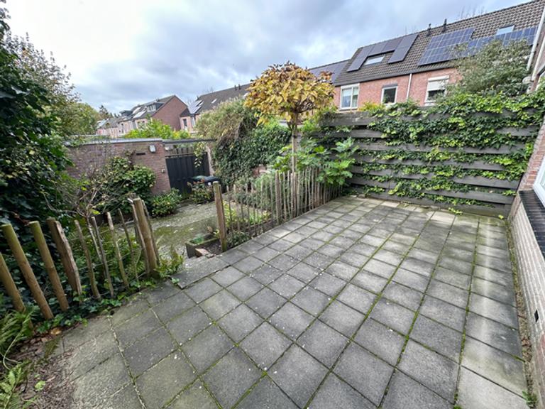 Family home with sunny garden in Kollenberg - Image 10