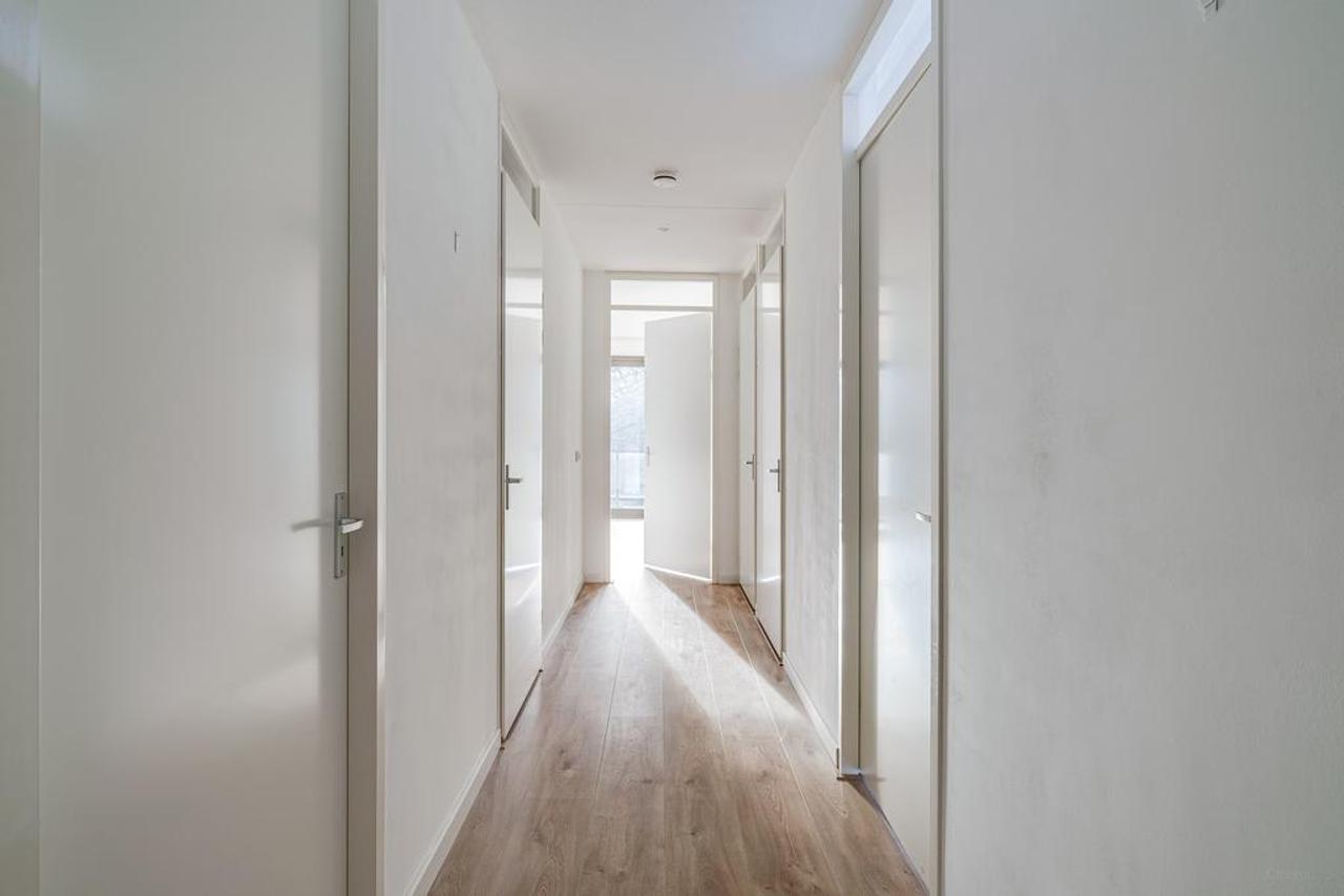81 m² apartment with balcony in Alkmaar - Image 2