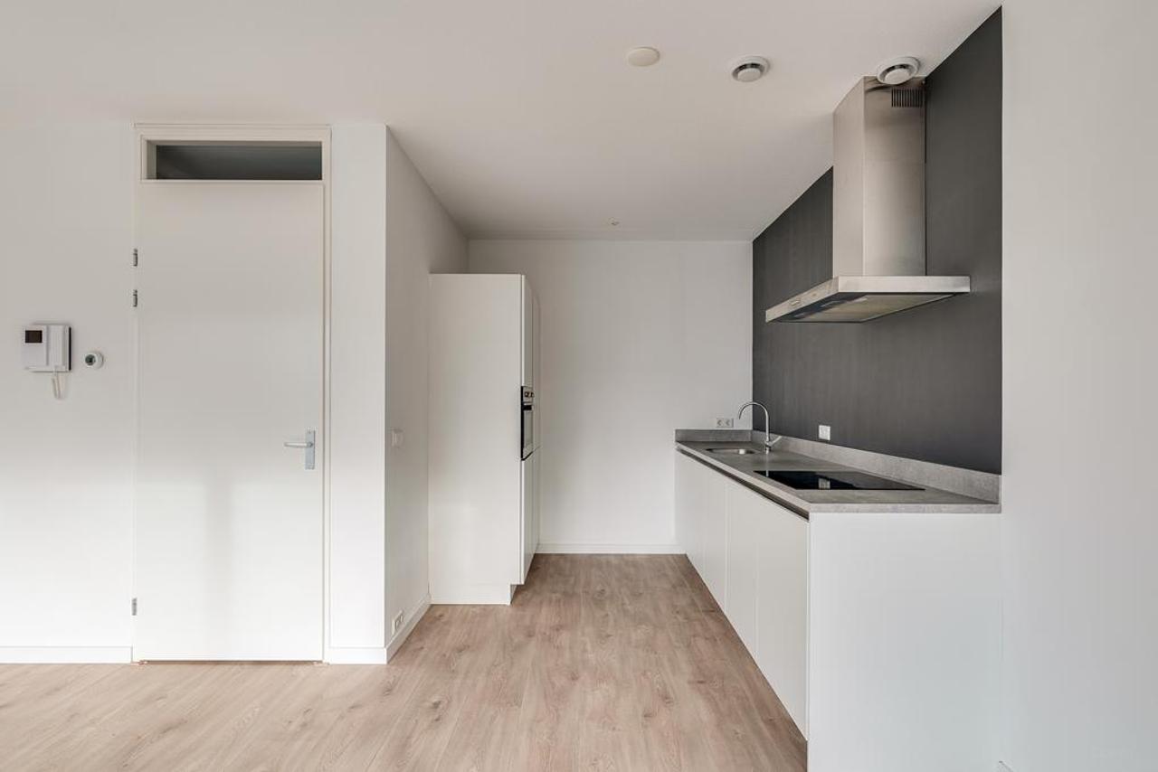 81 m² apartment with balcony in Alkmaar - Image 7