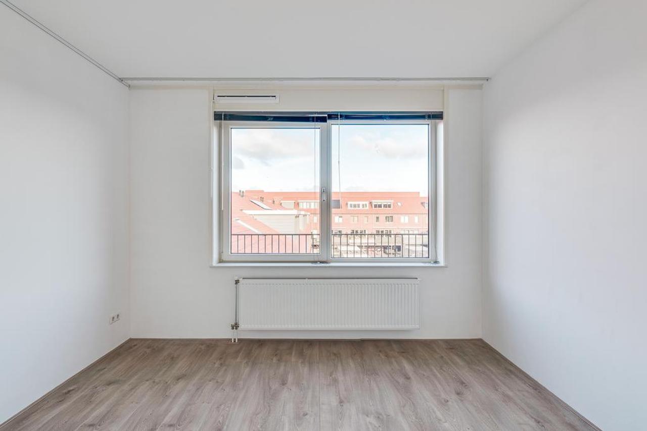 81 m² apartment with balcony in Alkmaar - Image 15