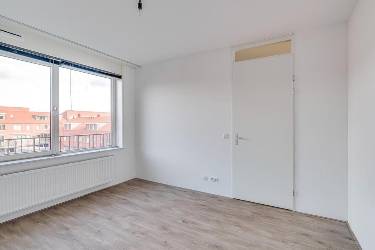 81 m² apartment with balcony in Alkmaar - Image 17