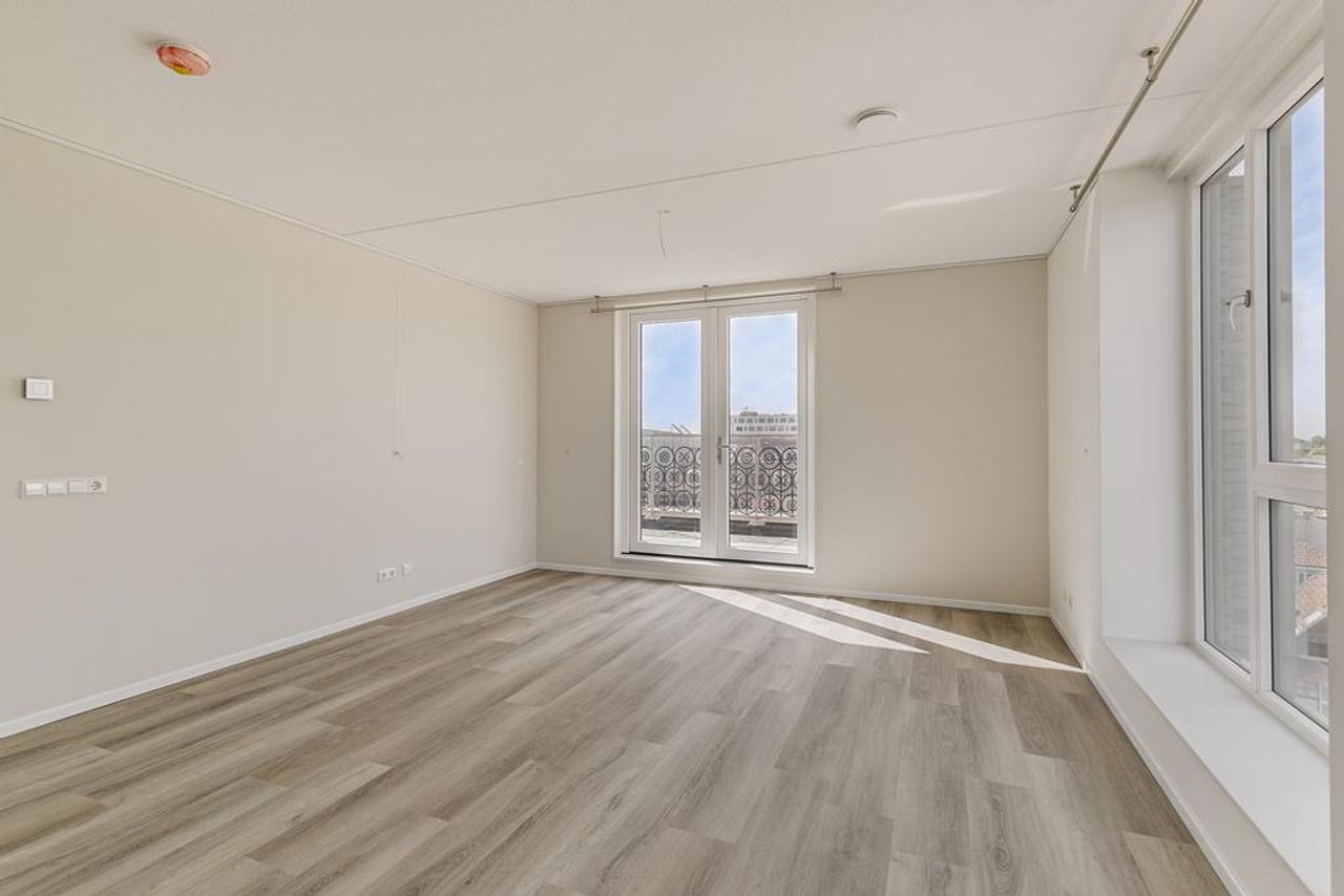 New 2-Bedroom Apartment Near Alkmaar Station - Image 8