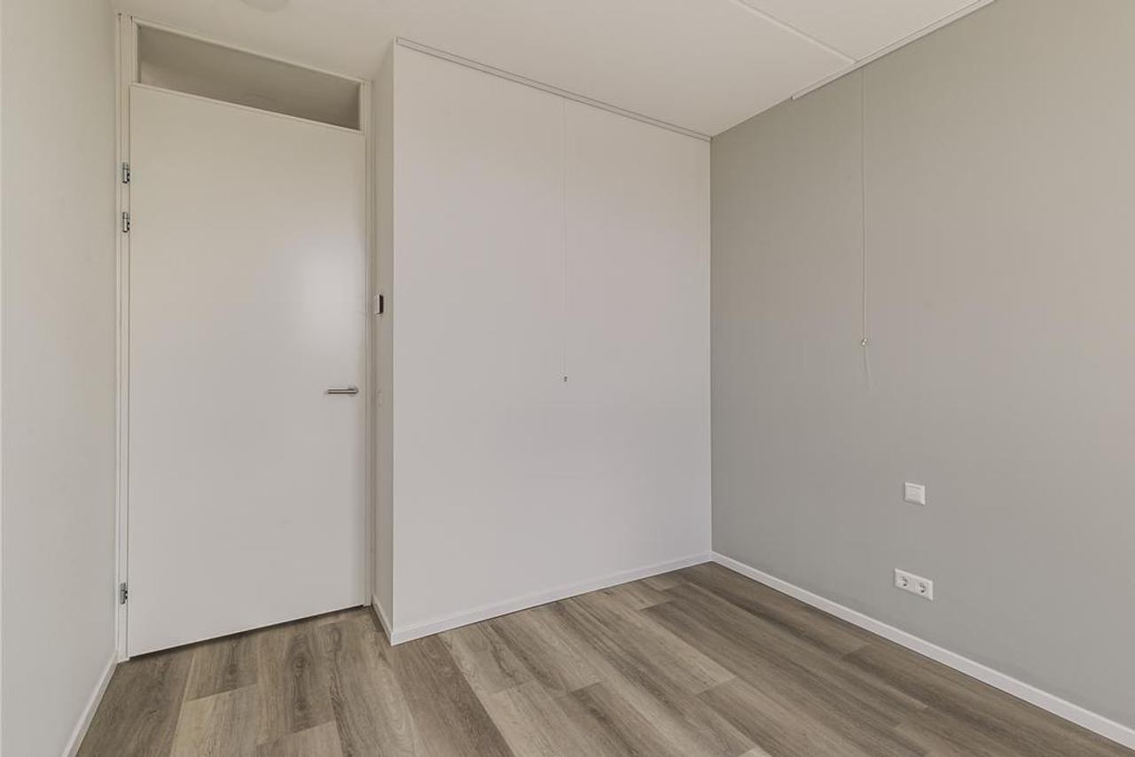 New 2-Bedroom Apartment Near Alkmaar Station - Image 13