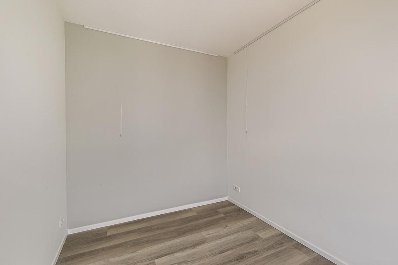New 2-Bedroom Apartment Near Alkmaar Station - Image 15