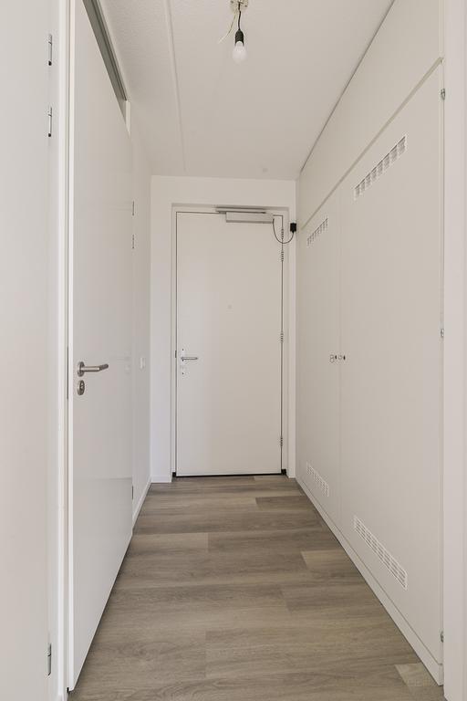 New 2-Bedroom Apartment Near Alkmaar Station - Image 16