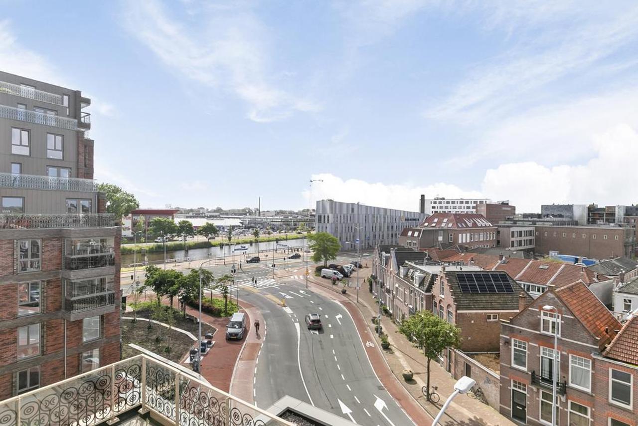 New 2-Bedroom Apartment Near Alkmaar Station - Image 19