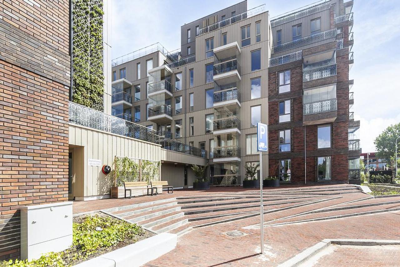 New 2-Bedroom Apartment Near Alkmaar Station - Image 21