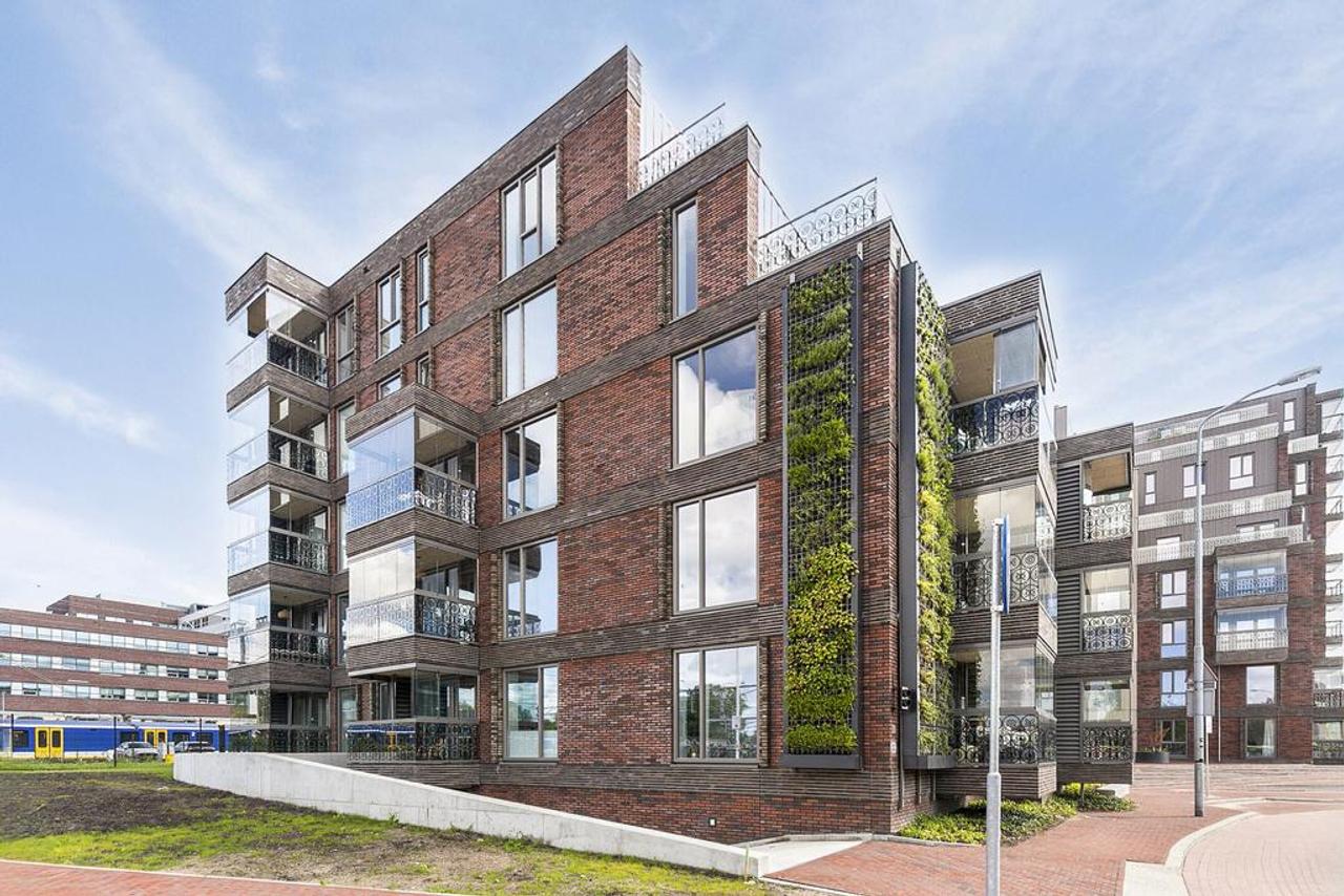 New 2-Bedroom Apartment Near Alkmaar Station - Image 22
