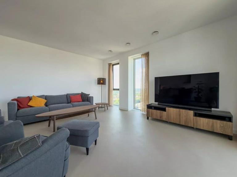 Gemeubileerd 2-slaapkamerappartement met uitzicht - Afbeelding 5