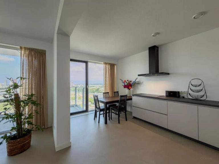 Gemeubileerd 2-slaapkamerappartement met uitzicht - Afbeelding 8