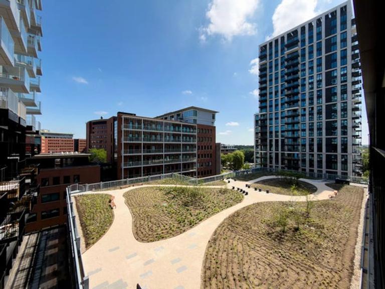 Gemeubileerd 2-slaapkamerappartement met uitzicht - Afbeelding 24