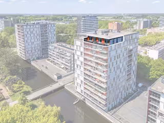 Penthouse met 42 m² dakterras in Osdorp