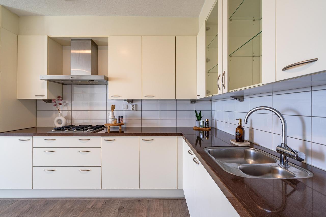 Penthouse met 42 m² dakterras in Osdorp - Afbeelding 14