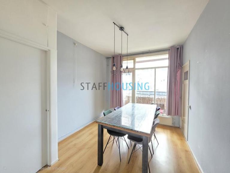 Furnished 3-Bedroom Apartment with Parking - Image 9
