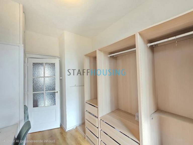 Furnished 3-Bedroom Apartment with Parking - Image 18