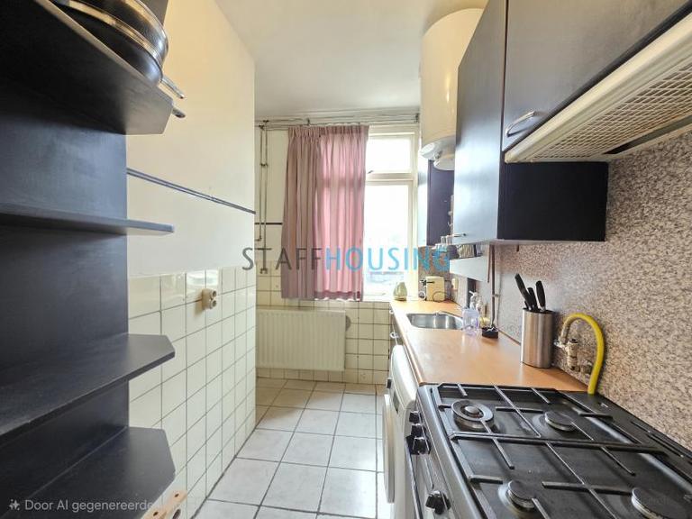 Furnished 3-Bedroom Apartment with Parking - Image 19