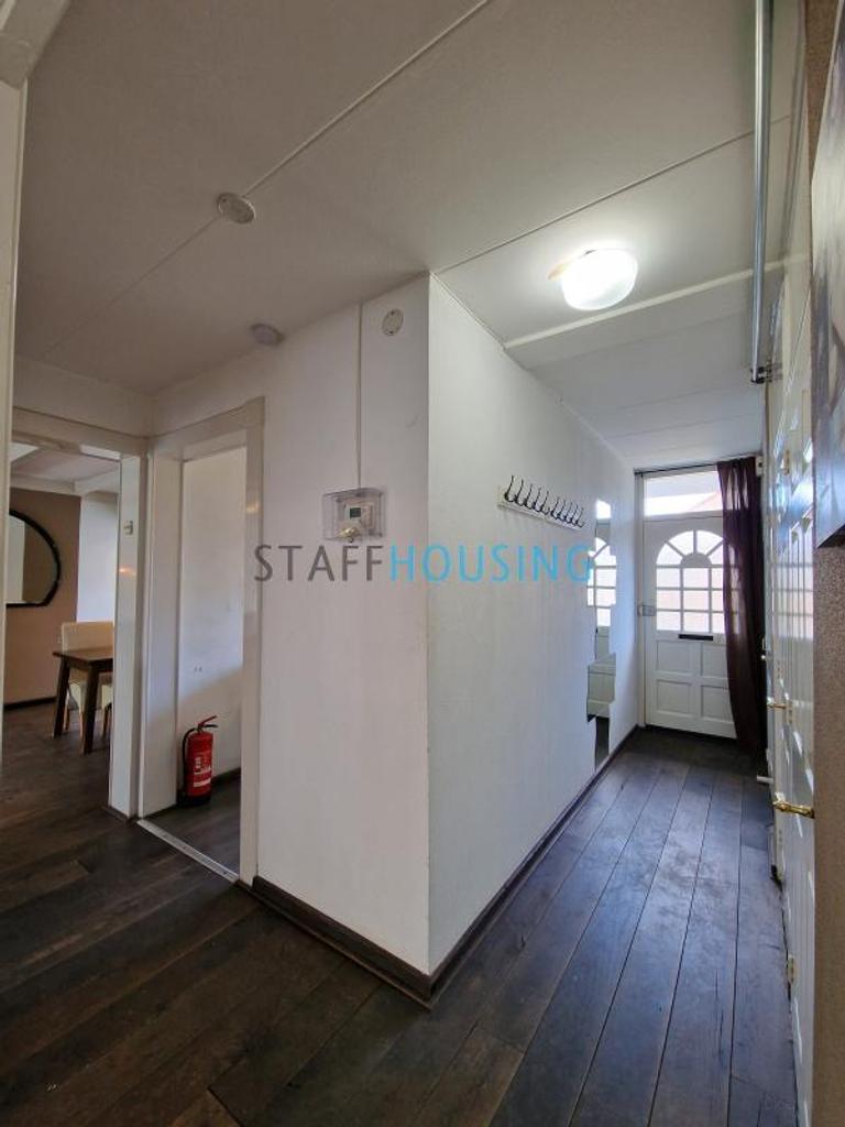 Furnished 4-Room Apartment with Balcony - Image 2
