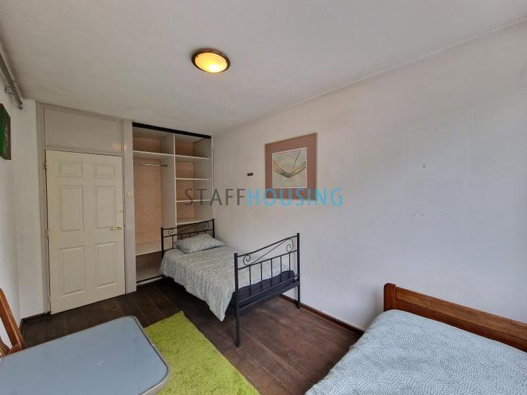 Furnished 4-Room Apartment with Balcony - Image 12