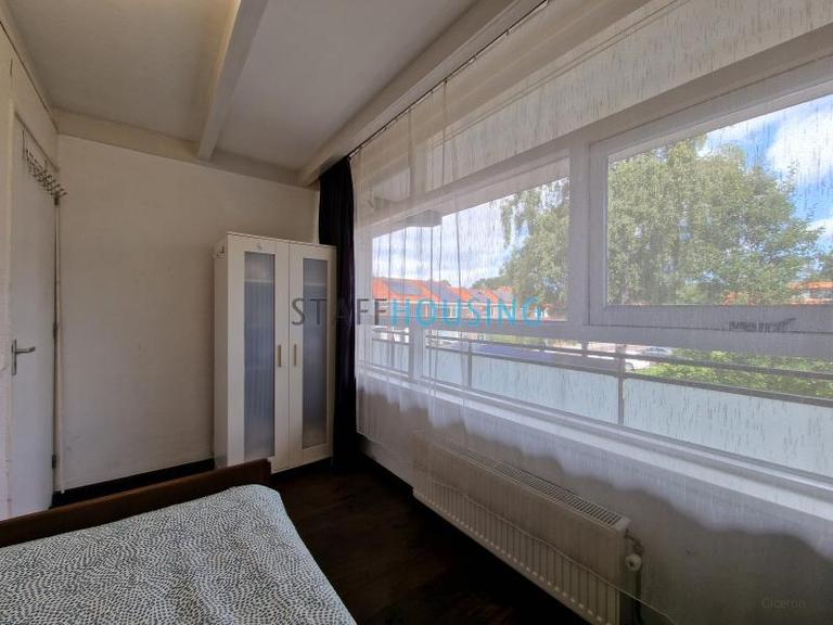 Furnished 4-Room Apartment with Balcony - Image 17