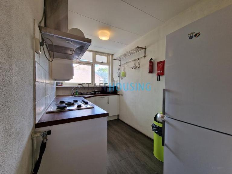 Furnished 4-Room Apartment with Balcony - Image 19