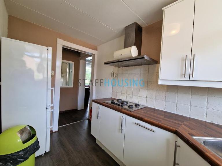 Furnished 4-Room Apartment with Balcony - Image 21