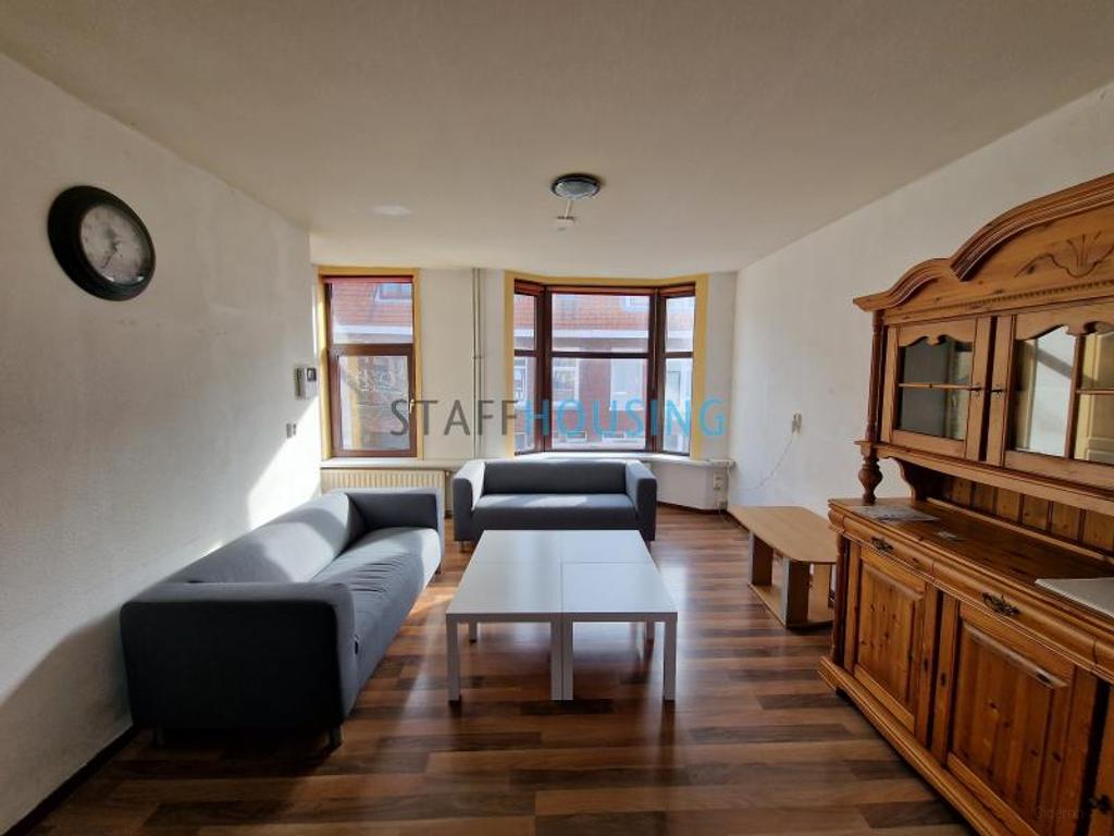 Furnished 3-Bedroom Apartment in Schiedam - Image 1