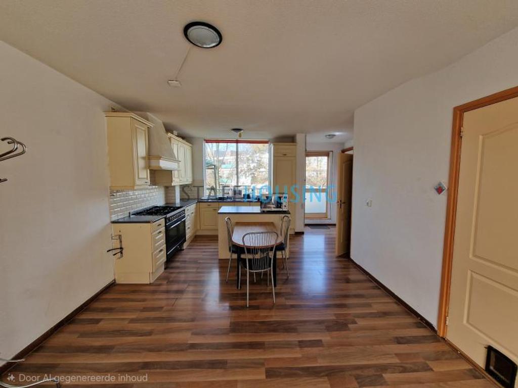 Furnished 3-Bedroom Apartment in Schiedam - Image 2