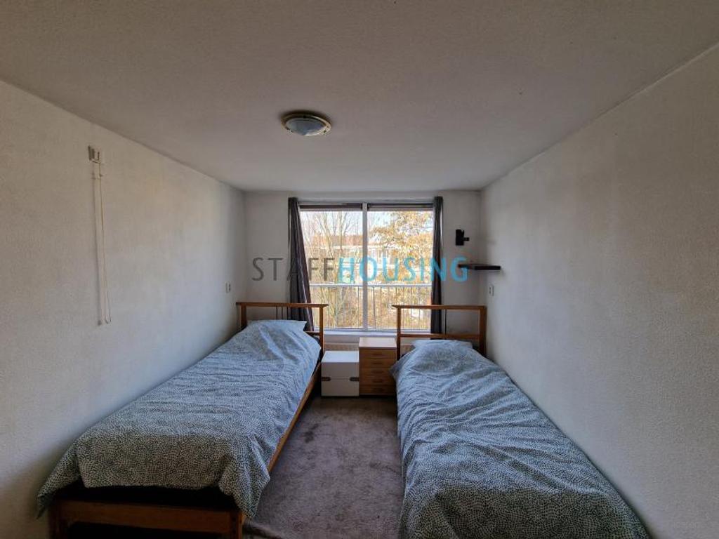 Furnished 3-Bedroom Apartment in Schiedam - Image 3