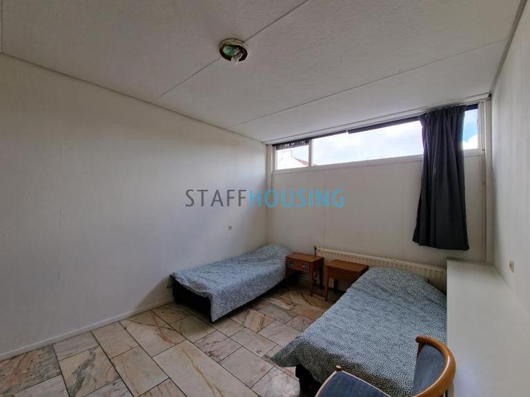 Furnished 4-Room Apartment with Balcony - Image 15