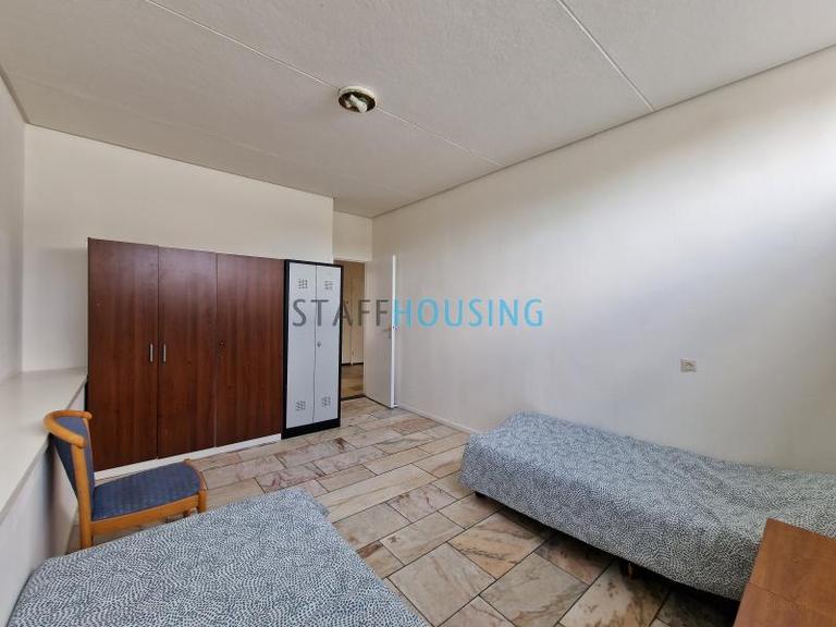 Furnished 4-Room Apartment with Balcony - Image 17