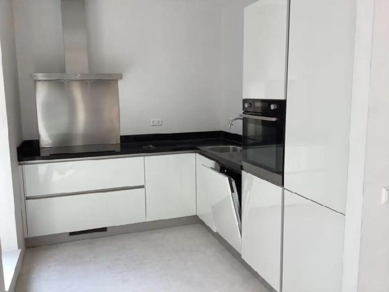 99 m² apartment with balcony in Zaandam - Image 3