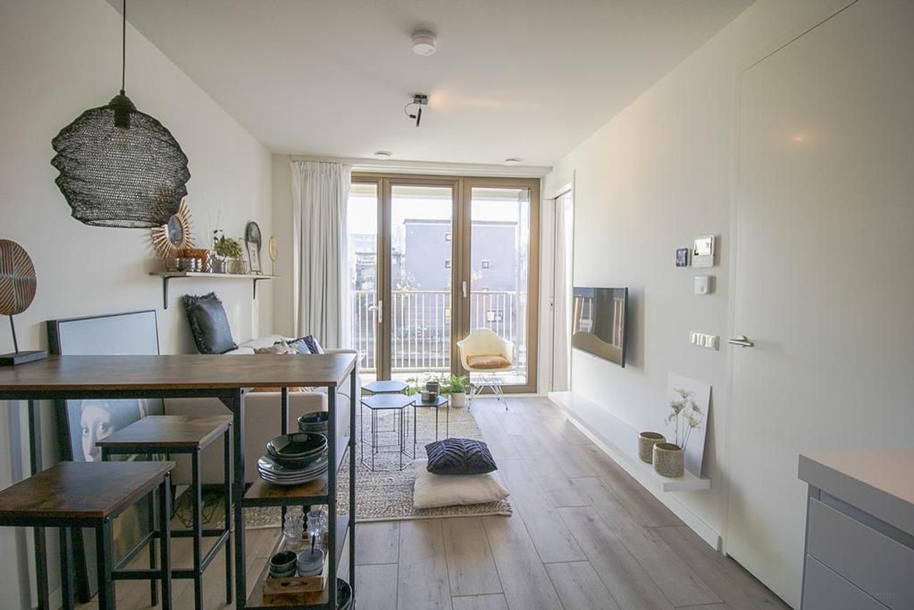 Gemeubileerd 2-kamerappartement met balkon - Afbeelding 2