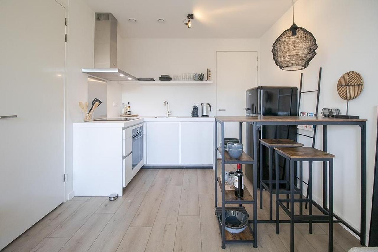 Gemeubileerd 2-kamerappartement met balkon - Afbeelding 8