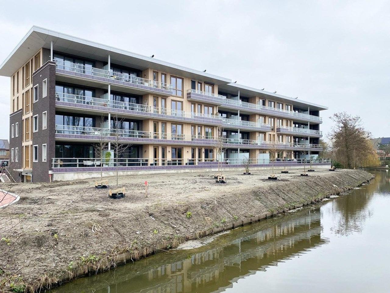 Apartment with West-Facing Balcony in Heemskerk - Image 3