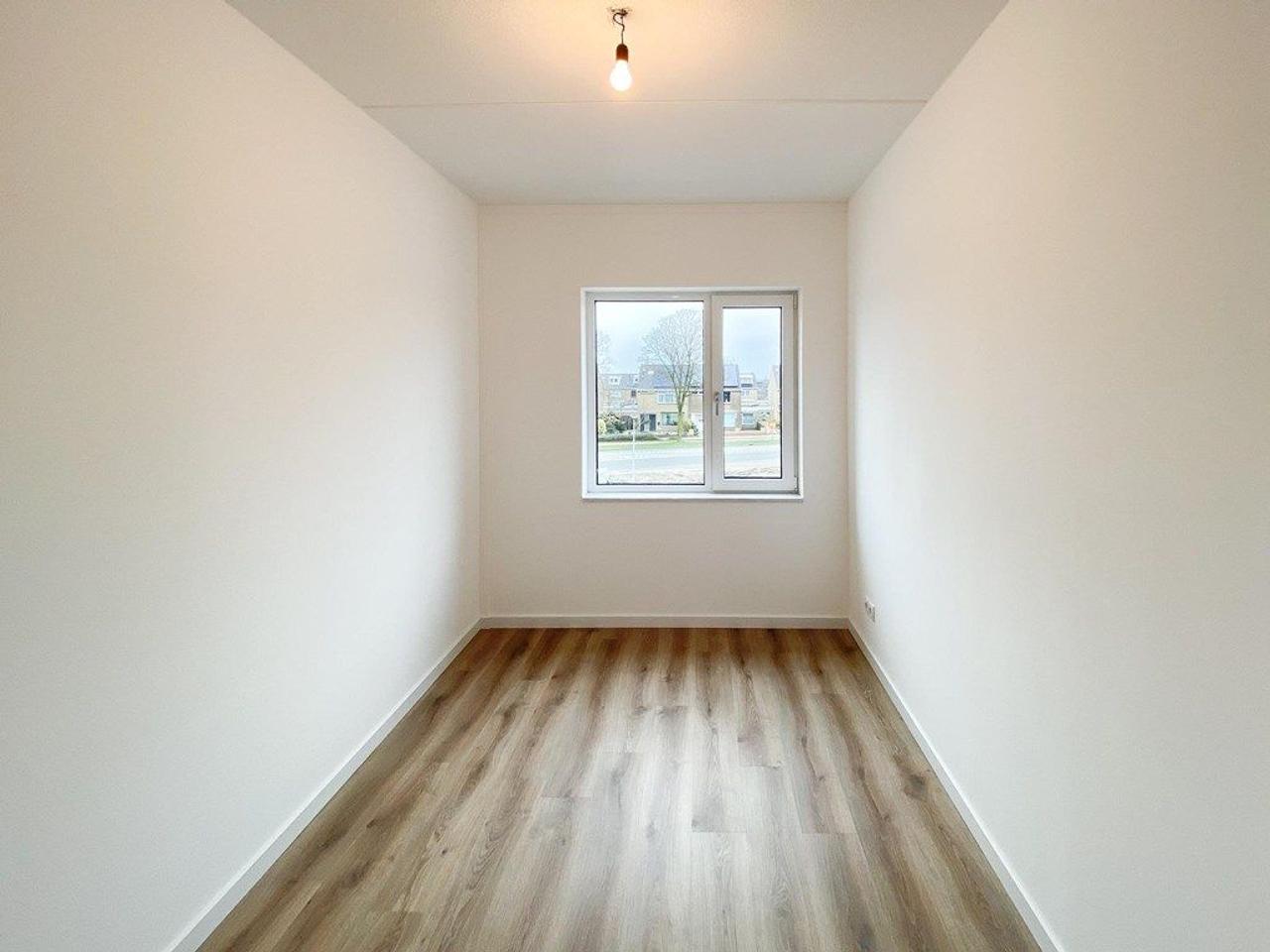 Apartment with West-Facing Balcony in Heemskerk - Image 18