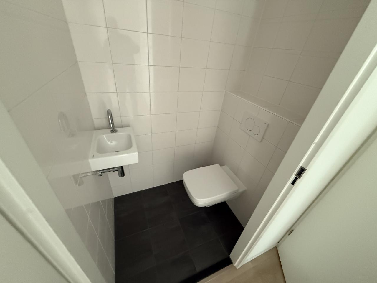 61 m² apartment with balcony in Sloterdijk - Image 13