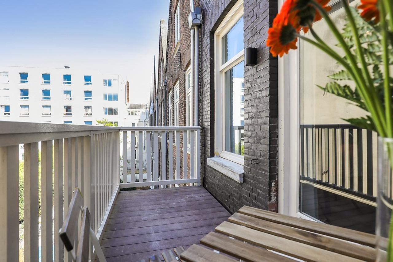 40 m² studio with balcony in Amsterdam - Image 9