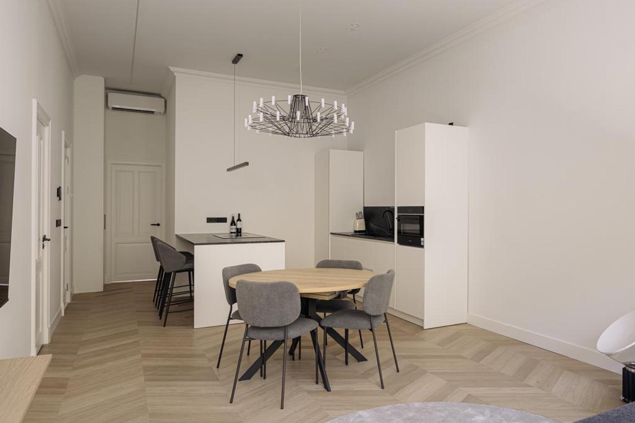 Gemeubileerd 3-kamerappartement in Museumkwartier - Afbeelding 3