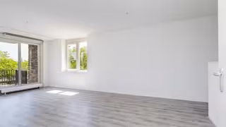 82 m² apartment with balcony in Woerden