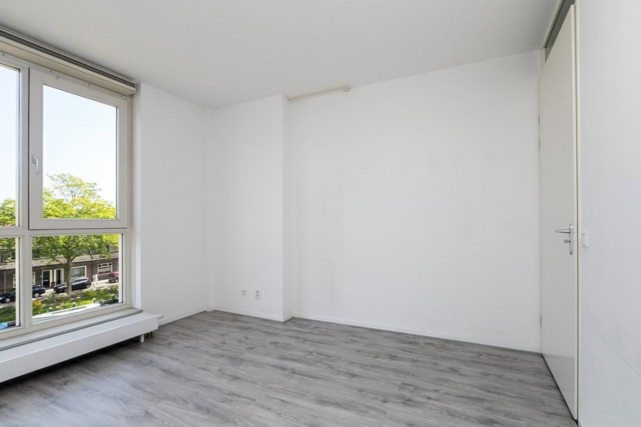 82 m² apartment with balcony in Woerden - Image 10