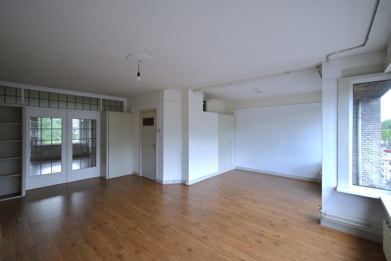 116 m² bovenhuis met drie balkons - Afbeelding 1