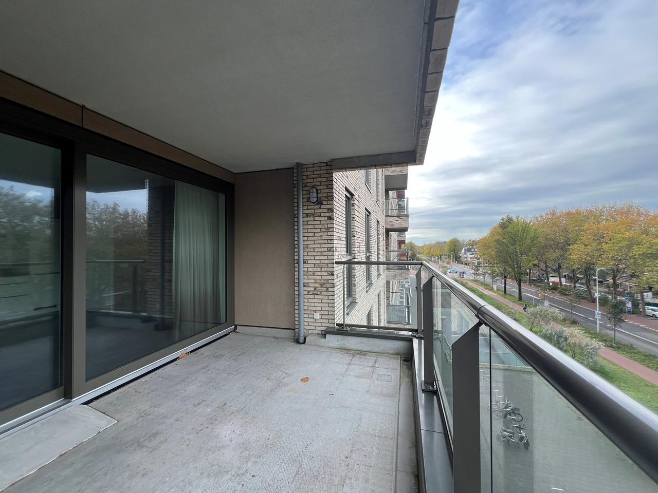 92 m² apartment with views in Leyenburg - Image 12
