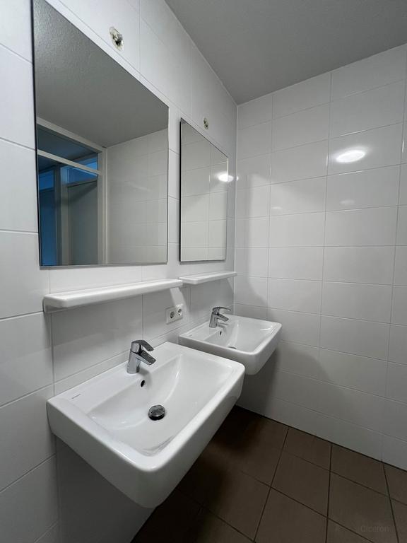 92 m² apartment with views in Leyenburg - Image 18