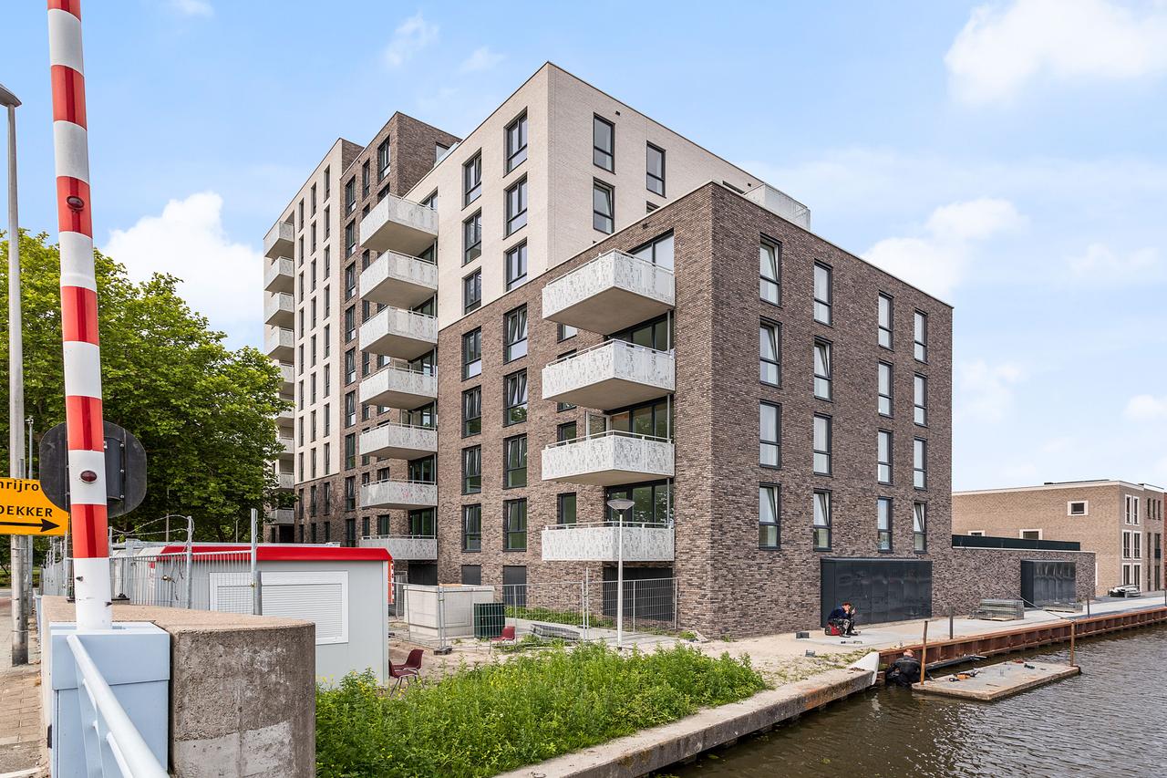Zuidwestbalkon bij centrum Purmerend - Afbeelding 1
