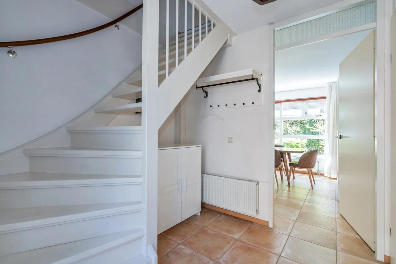 Detached villa with 4 bedrooms and garden - Image 13