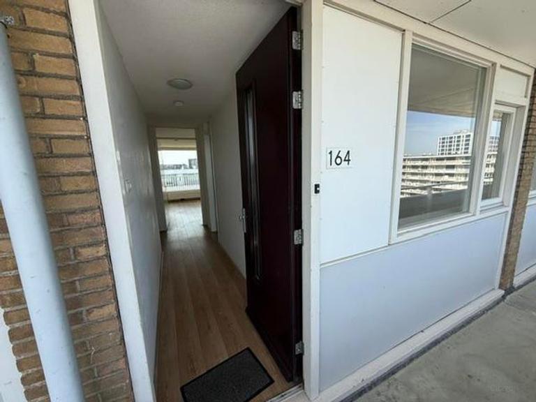 80 m² apartment for three housemates - Image 3