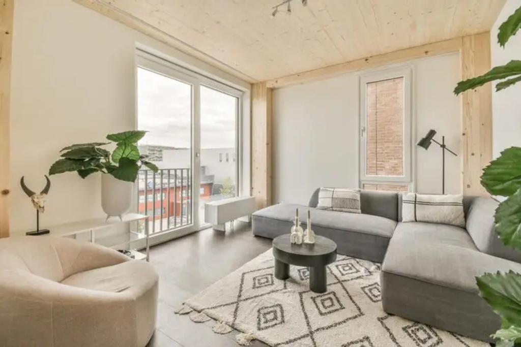 64 m² Rental Apartment in Timberhouse - Image 1